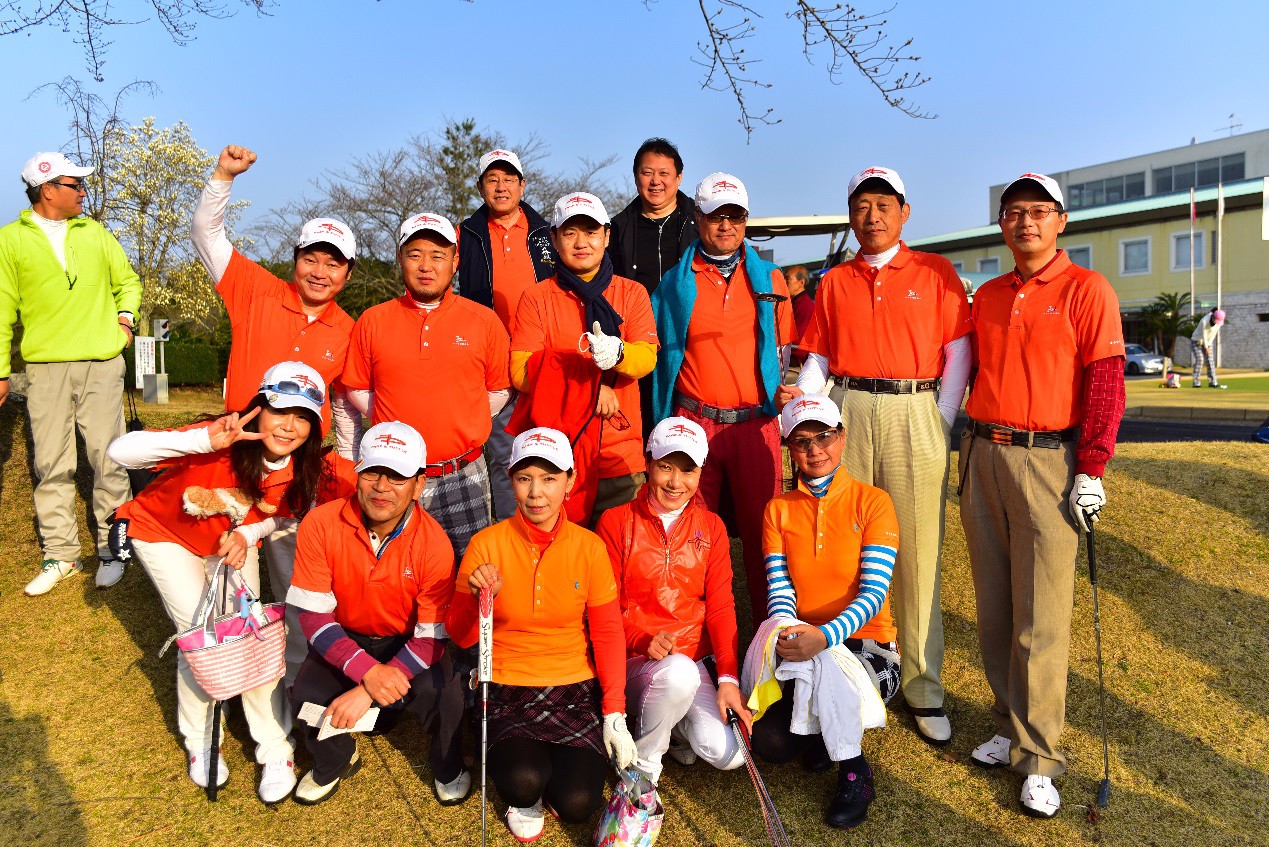 热烈祝贺首届日本华人侨团杯高尔夫团体赛取得圆满成功